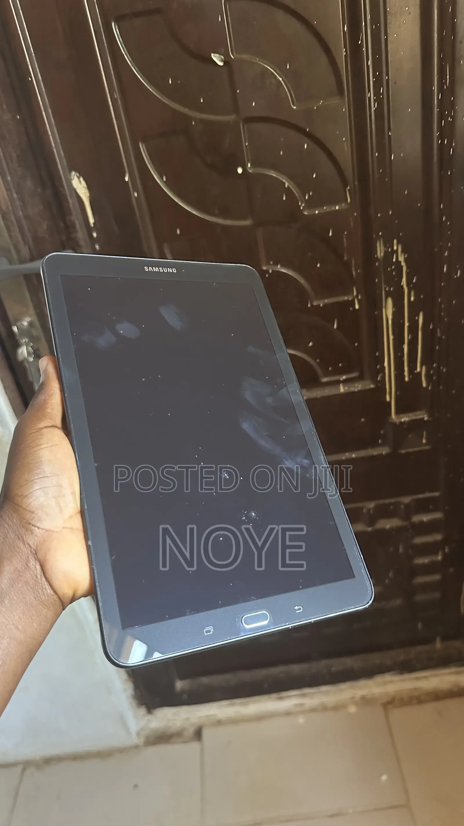 Samsung Galaxy Tab E SM-T561 8 GB Black