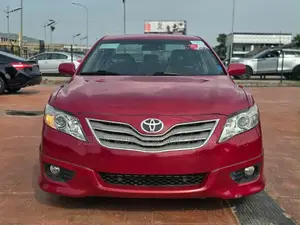 Toyota Camry SE 4dr Sedan (2.5L 4cyl 6AM) 2010 Red