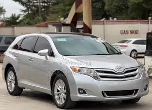 Toyota Venza XLE 2013 Silver