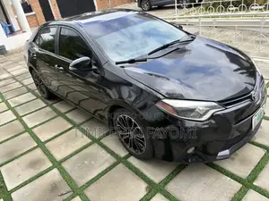 Toyota Corolla S 4dr Sedan (1.8L 4cyl CVT) 2015 Black