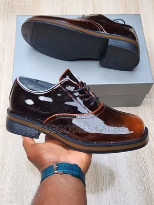 Patent Leather Corporate Lace-Up Shoe in Brown/Black Size 40-46