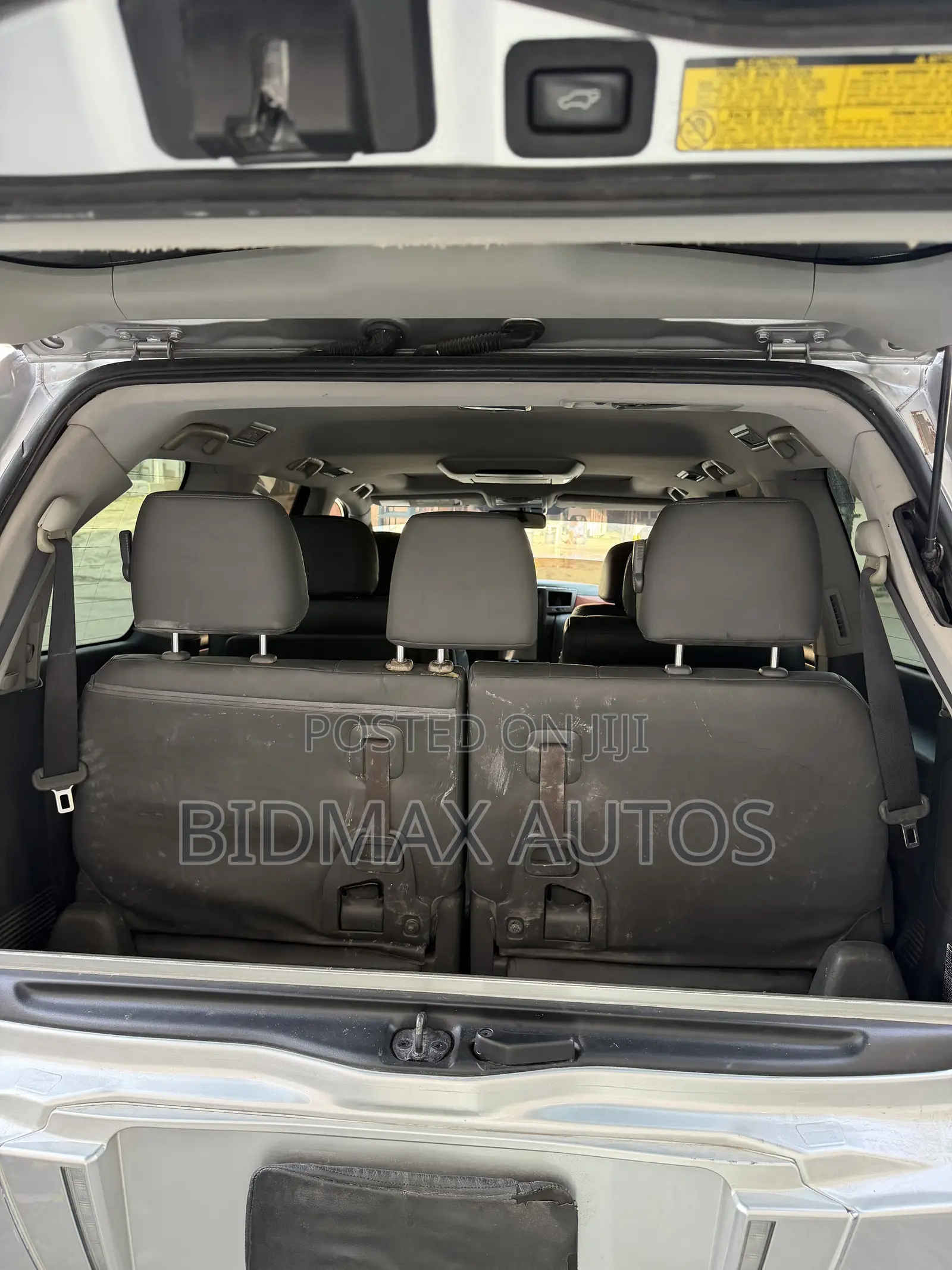 Lexus LX 570 2010 Silver