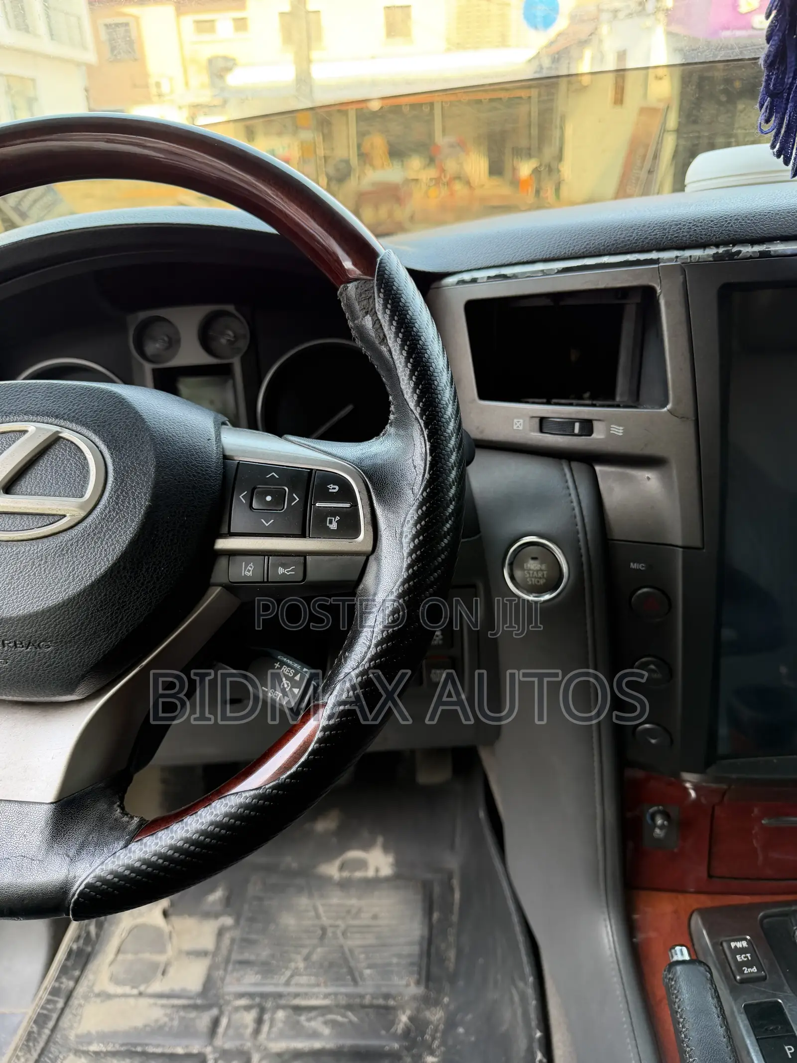 Lexus LX 570 2010 Silver