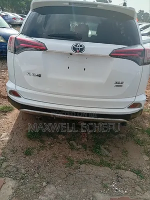 Toyota RAV4 2016 White