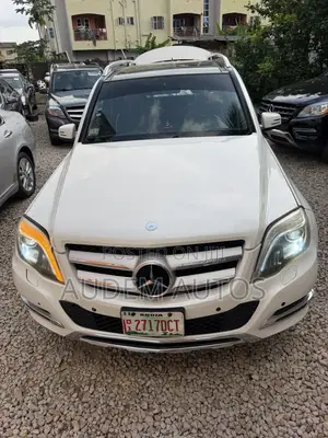 Mercedes-Benz GLK-Class 350 4MATIC 2011 White