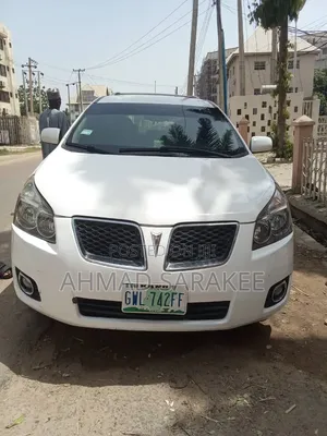 Pontiac Vibe 2009 White