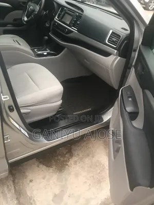 Toyota Highlander 2017 Silver