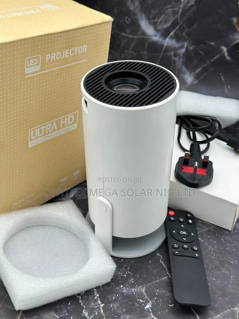 Multimedia Projector With Ultra HD (UHD) and High Dynamic