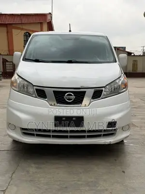 Mitsubishi L300 2012 Silver
