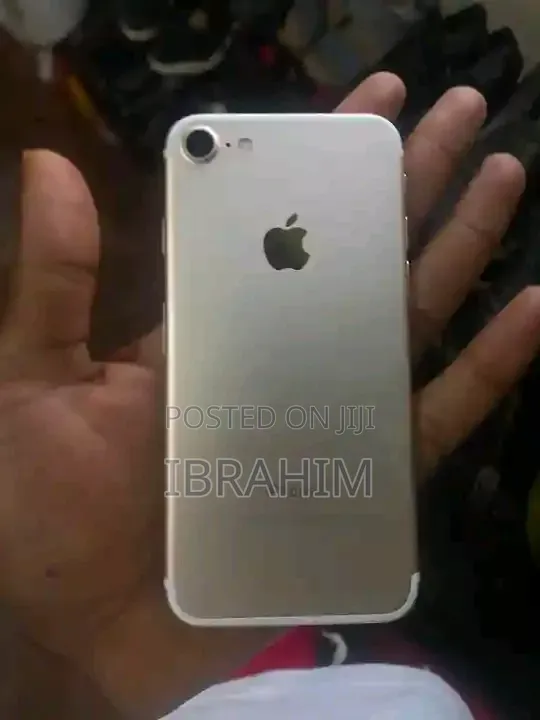 New Apple iPhone 7 Plus 128 GB White