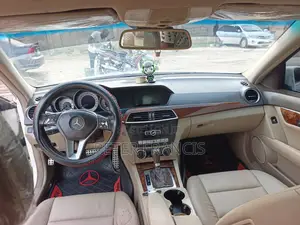 Mercedes-Benz C250 2012 White