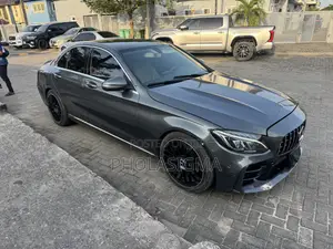 Mercedes-Benz C300 Base Sedan RWD (2.0L 4cyl 7A) 2016 Gray