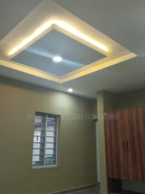 2bdrm Apartment in Bankky Peace Hieght, Obafemi-Owode for rent