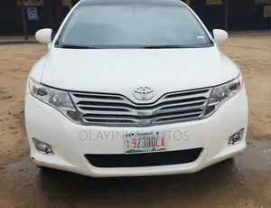 Toyota Venza 2010 White