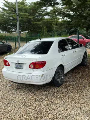 Toyota Corolla 2004 White