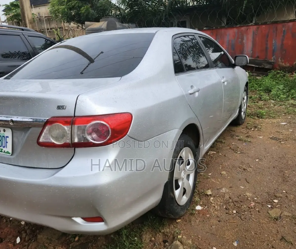 Toyota Corolla 2013 Silver