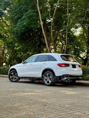 Mercedes-Benz GLC-Class 2016 White