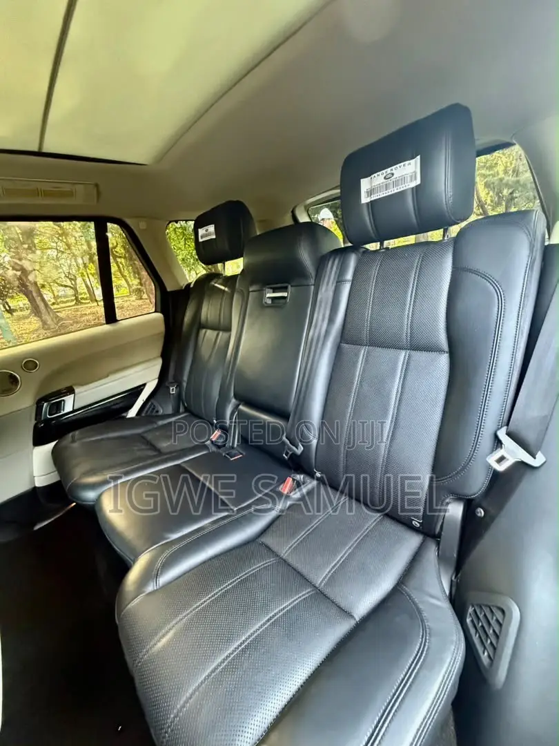 Land Rover Range Rover Vogue 2014 Black