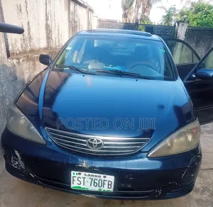 Toyota Camry LE 4dr Sedan (2.4L 4cyl 4A) 2004 Blue