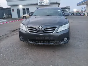 Toyota Camry 2011 Gray
