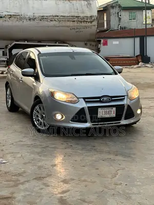 Ford Focus 2012 Silver
