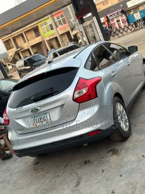 Ford Focus 2012 Silver