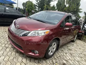 Toyota Sienna LE 8 Passenger 2012 Red