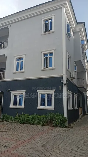 3bdrm Block of Flats in F01 Main, Kubwa for rent