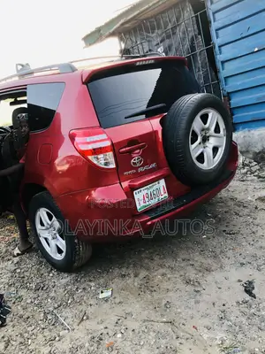 Toyota RAV4 2010 Red