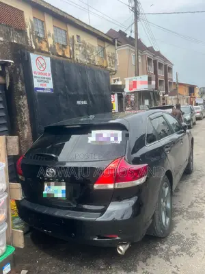 Toyota Venza XLE 2010 Black