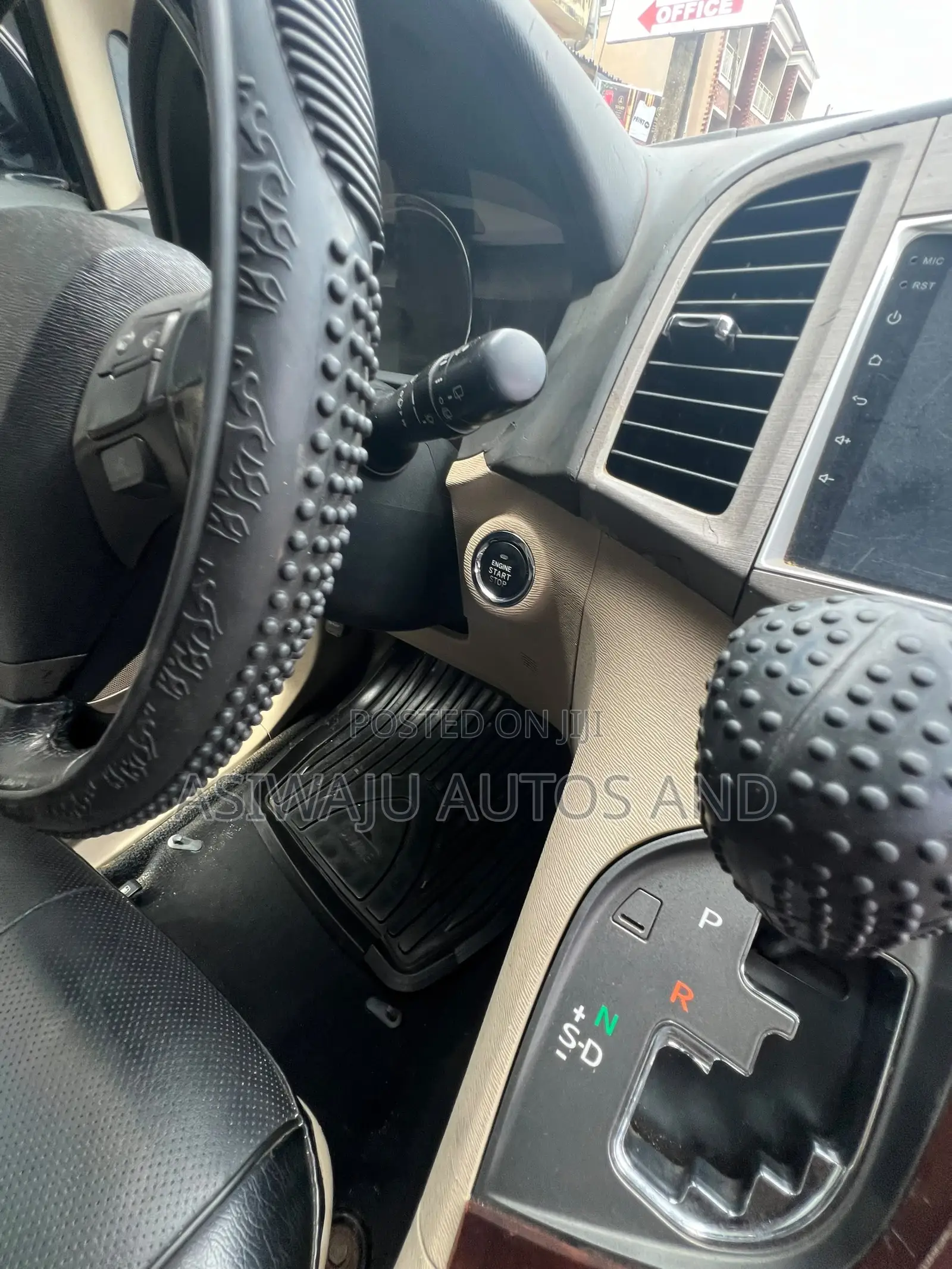 Toyota Venza XLE 2010 Black