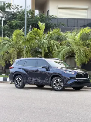 Toyota Highlander 2020 Blue