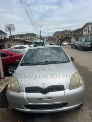 Toyota Yaris 1.3 2005 Silver
