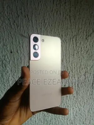Samsung Galaxy S22 5G 128 GB Gold