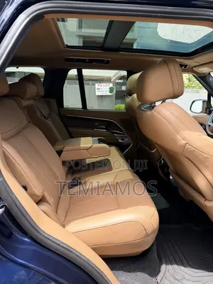 Land Rover Range Rover Vogue 2023 Blue