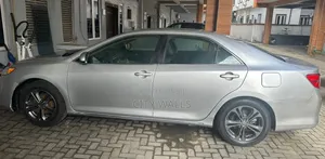 Toyota Camry 2014 Silver