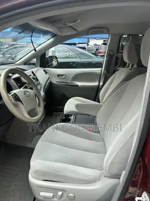 Toyota Sienna LE 8 Passenger 2012 Red