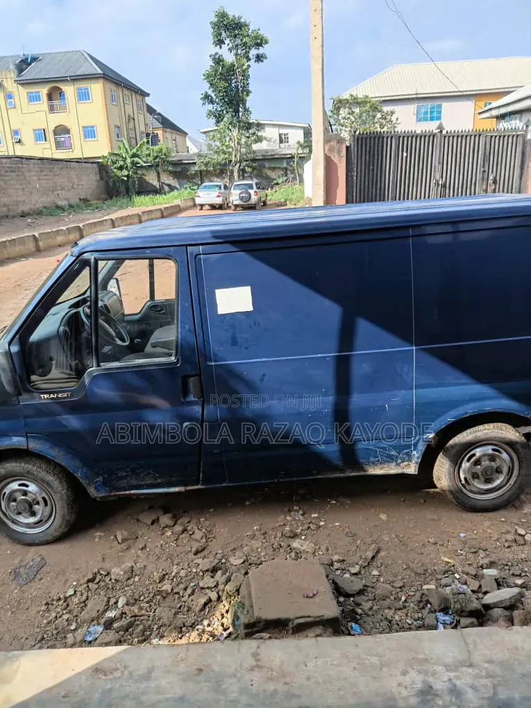 Ford Transit 1998 Blue