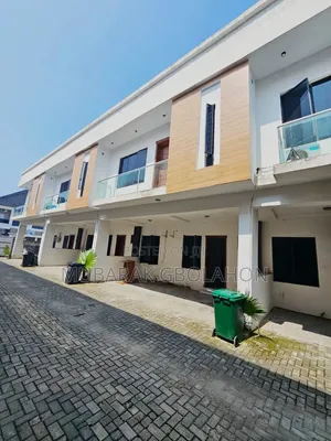 4bdrm Duplex in Chevron for rent
