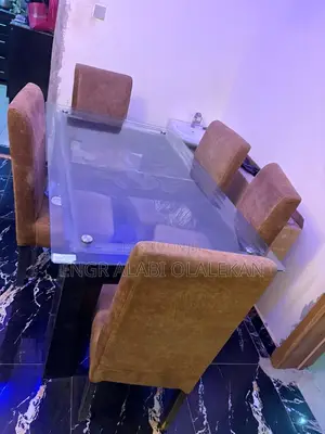 Dinning Table With 5 Chairs