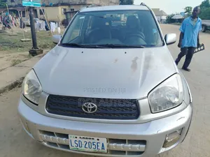 Toyota RAV4 Automatic 2003 Silver