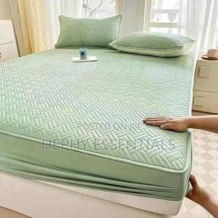 Imported Waterproof Bed Cover Sheet With 2 Pillowcase