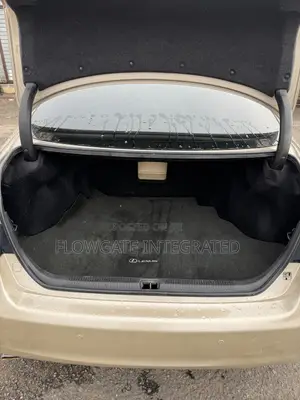 Lexus ES 350 2011 Gold