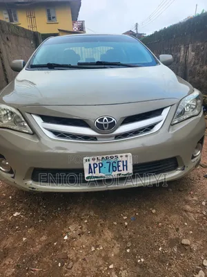 Toyota Corolla 2010 Green
