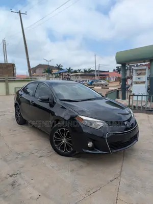 Toyota Corolla S 4dr Sedan (1.8L 4cyl CVT) 2015 Black