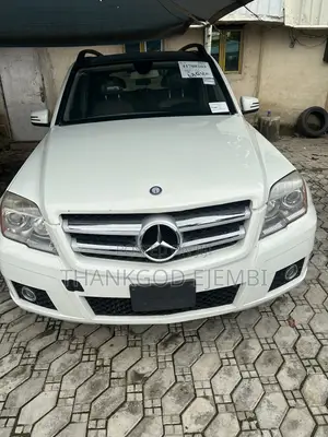 Mercedes-Benz GLK-Class 350 4MATIC 2011 White