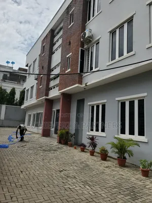 3bdrm Block of Flats in Jahi for rent