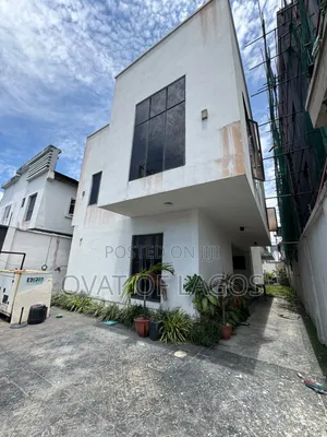4bdrm Duplex in Lekki Phase 1 for rent