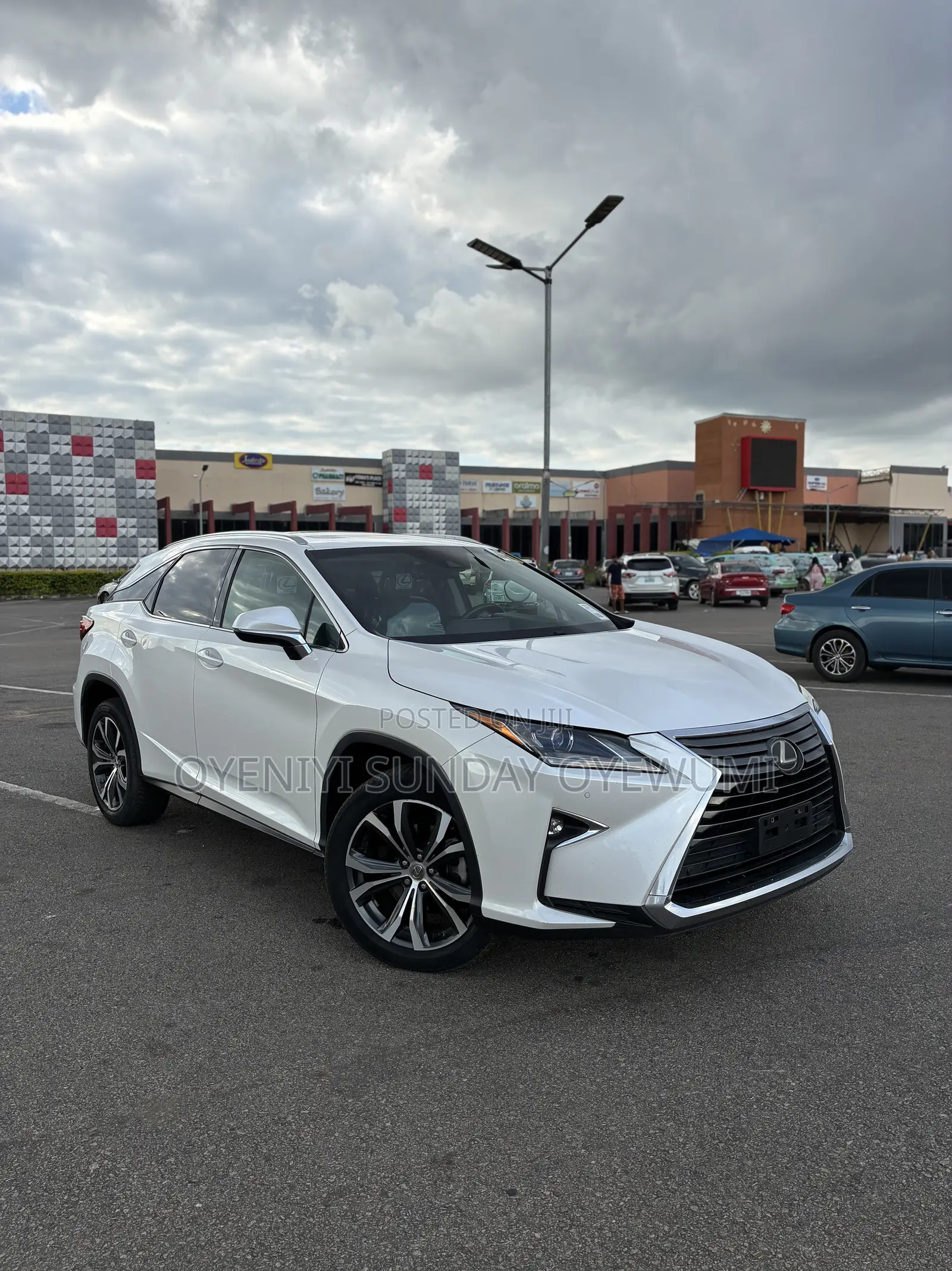 Lexus RX 350 AWD 2017 White