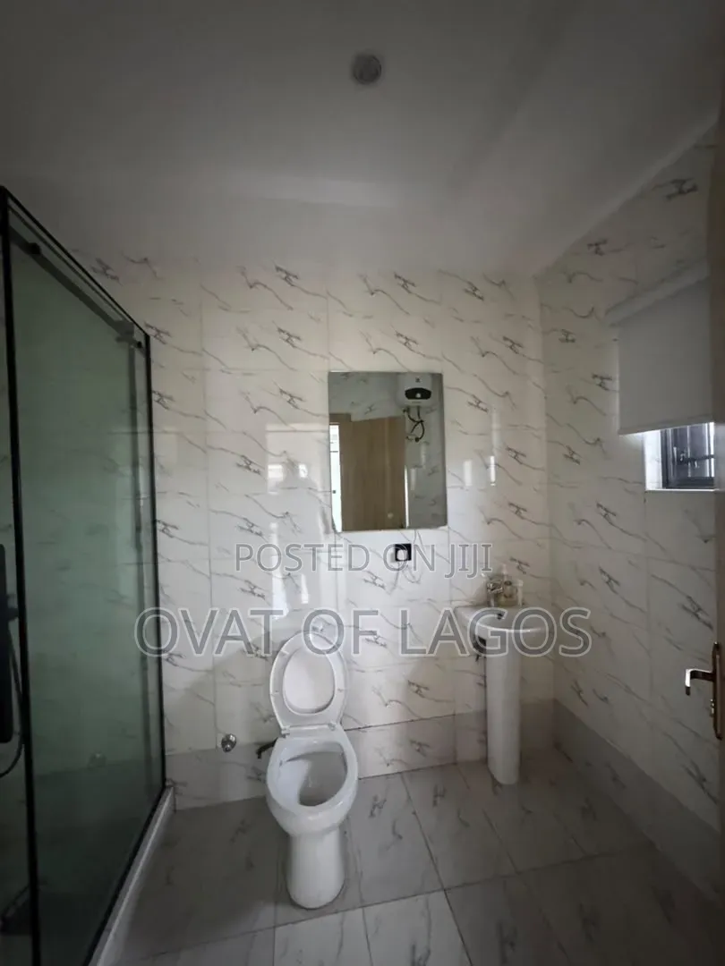 2bdrm Duplex in Lekki Phase 1 for rent
